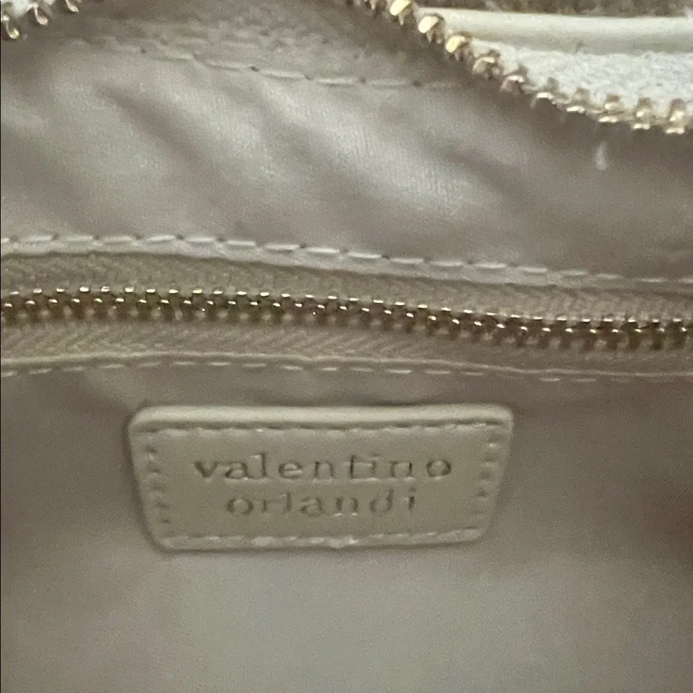 NEW WITH TAGS Valentino Orlandi Cream Shoulder Bag with Gold Accents - Picture 10 of 16